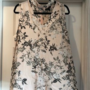 NWT Banana Republic pink floral top with choker XL
